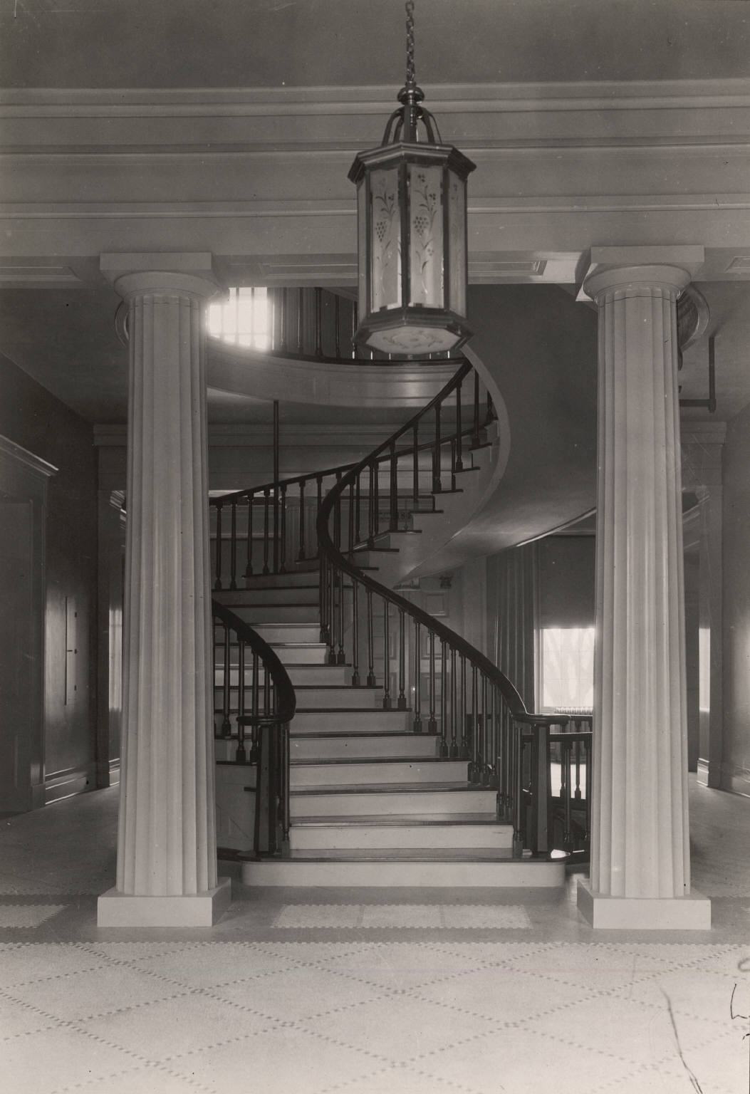 Escalier central en pierre